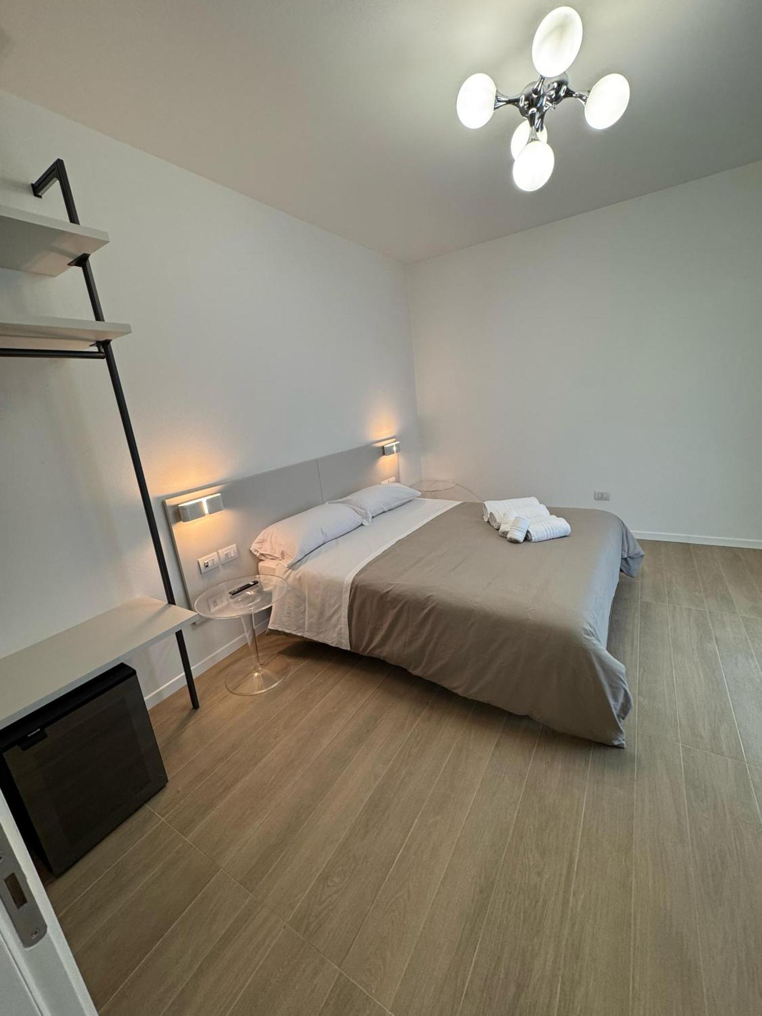 Hotel Villa Mary Санта-Мария-ди-Сала Экстерьер фото
