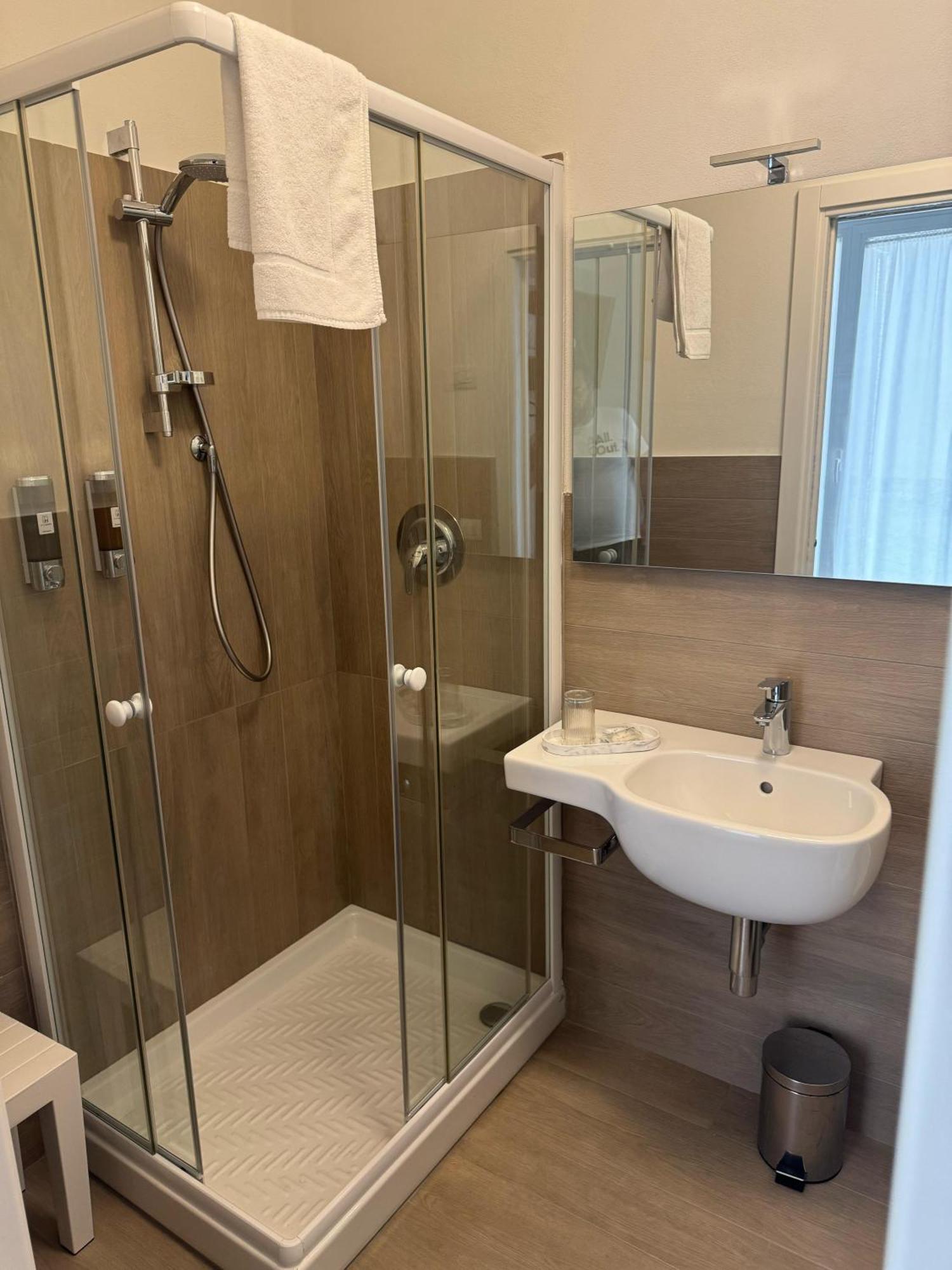 Hotel Villa Mary Санта-Мария-ди-Сала Экстерьер фото